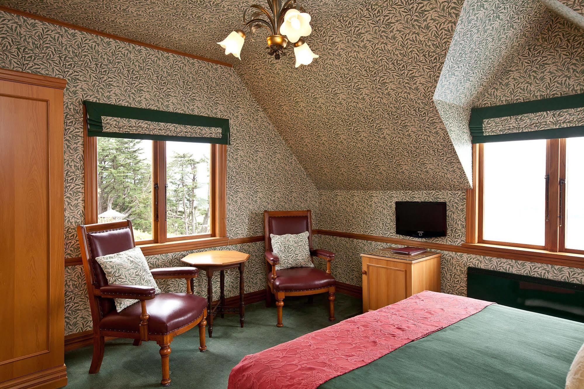 Larnach Lodge & Stable Stay Dunedin Buitenkant foto